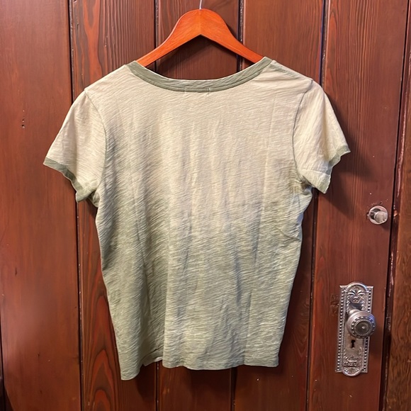 Goldie Lewinter green ombré v-neck t-shirt VGUC - Picture 5 of 6